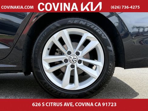 Used 2020 Volkswagen Passat 2.0T S image 11