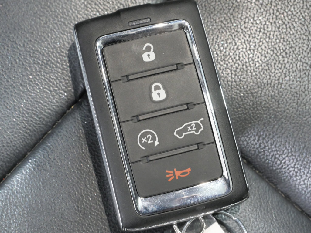 Used 2022 Jeep Grand Cherokee L Limited AWD/4WD image 31