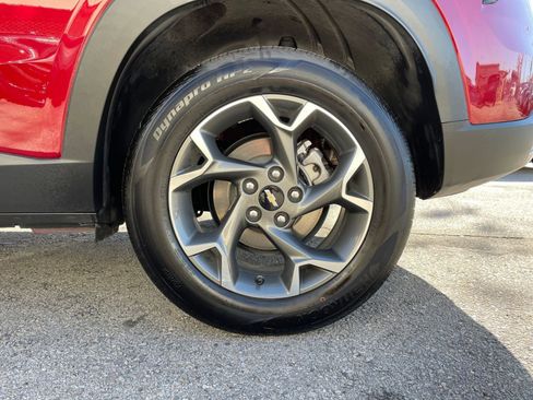 Used 2025 Chevrolet Trax LT image 31