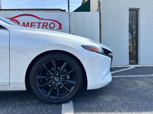 Used 2019 MAZDA MAZDA3 Hatchback w/ Premium Package image 12