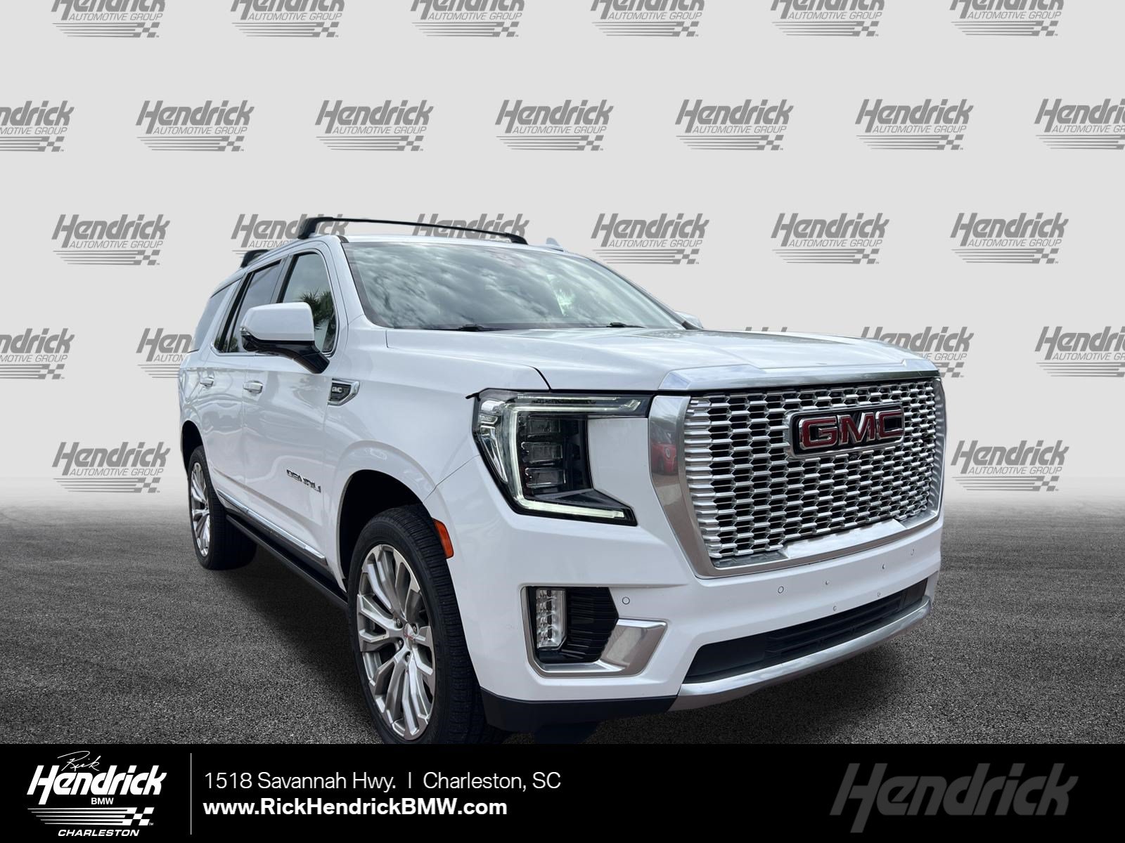 Used 2021 GMC Yukon Denali w/ Denali Premium Package AWD/4WD image 1
