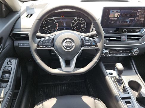 New 2026 Nissan Altima 2.5 SV FWD image 5