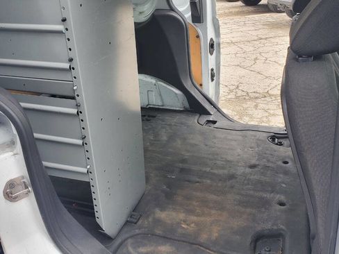Used 2014 Ford Transit Connect XL image 18