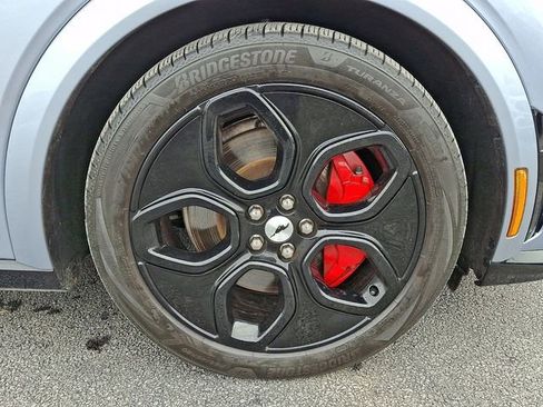 Certified 2022 Ford Mustang Mach-E GT image 9