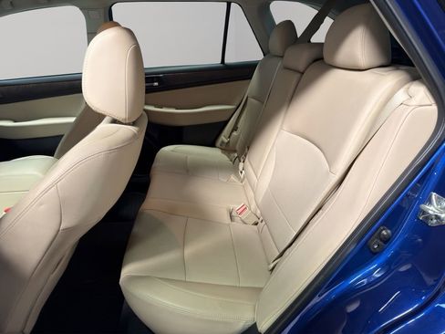 Used 2017 Subaru Outback 2.5i Limited image 15