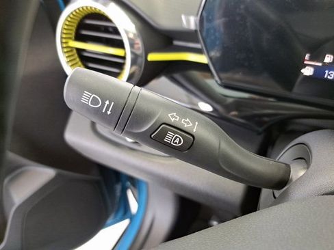 Used 2025 Chevrolet Trax ACTIV w/ Driver Confidence Package image 20