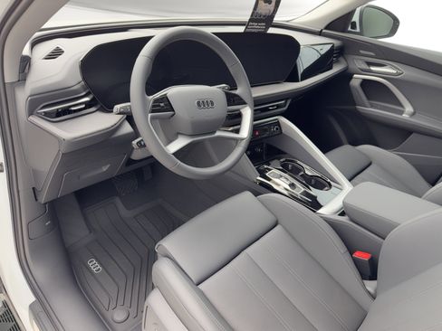 New 2026 Audi Q5 Premium Plus image 4
