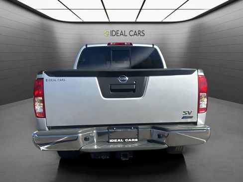 Used 2017 Nissan Frontier SV RWD image 6