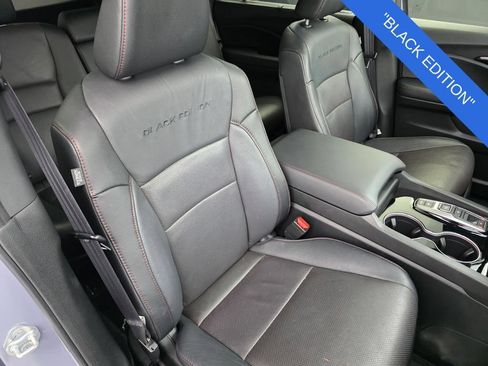 Used 2025 Honda Passport Black Edition image 30