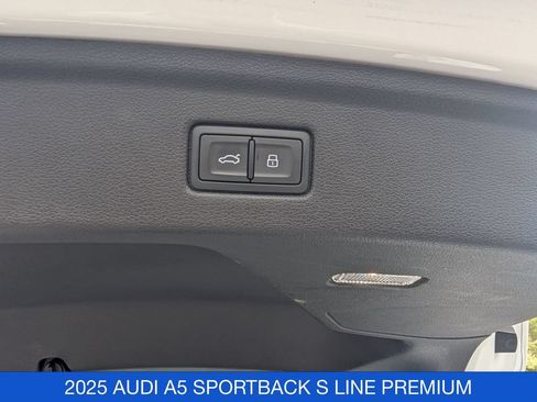 Used 2025 Audi A5 2.0T Premium Plus AWD/4WD image 31