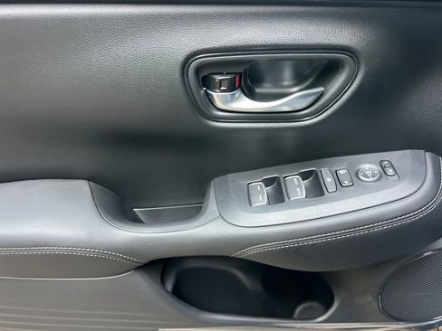 New 2026 Honda HR-V EX-L image 9