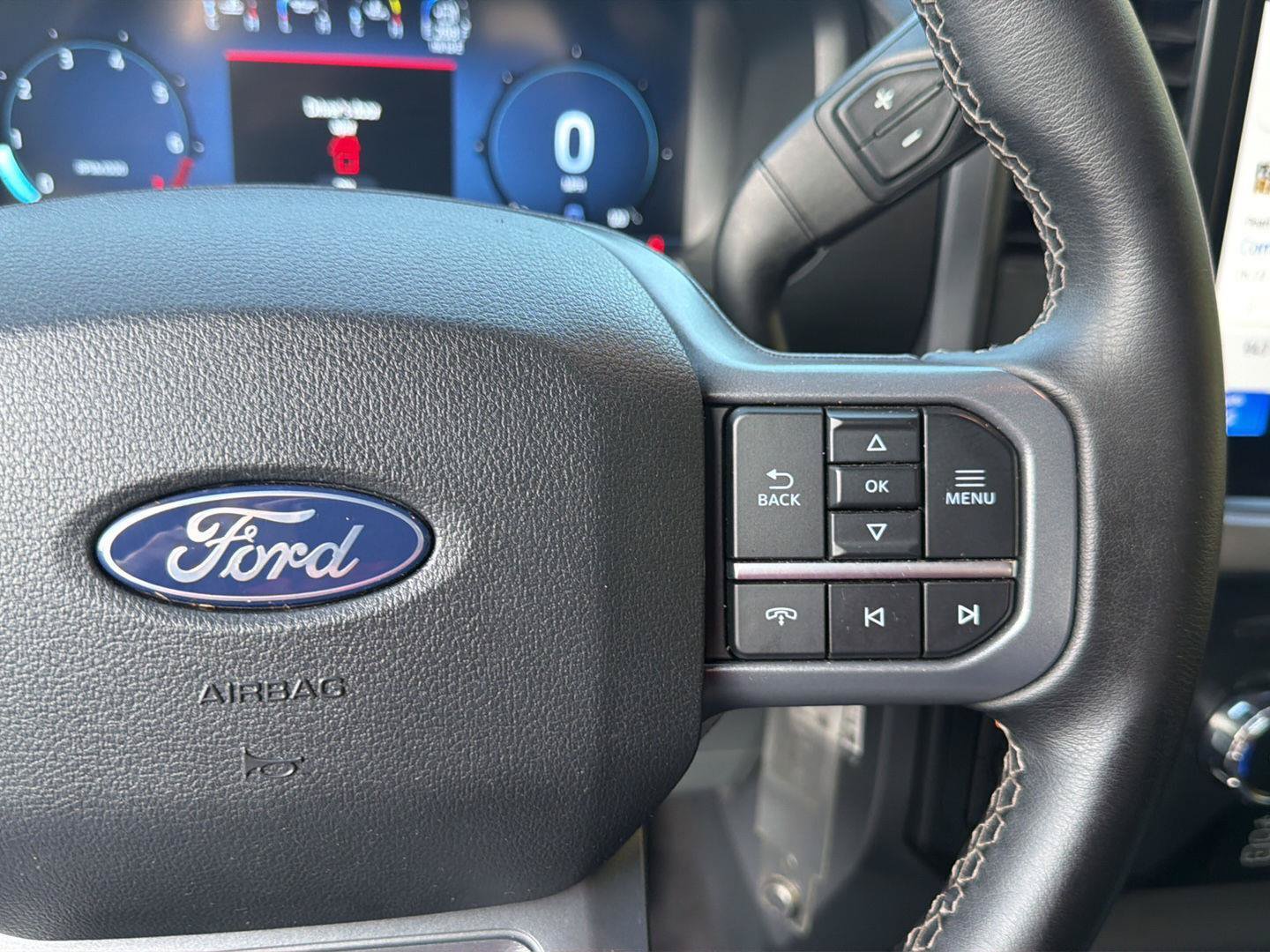 Used 2025 Ford F150 XLT w/ Equipment Group 301A Standard AWD/4WD image 22