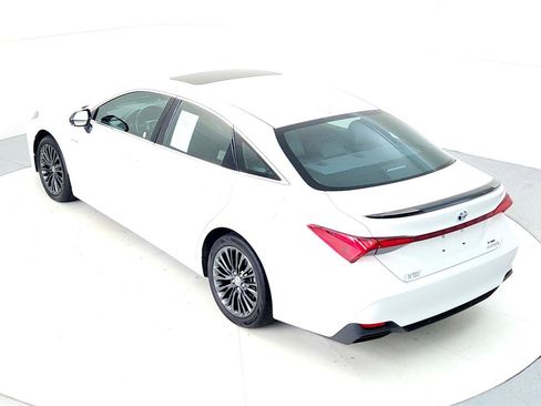 Certified 2020 Toyota Avalon XSE image 16