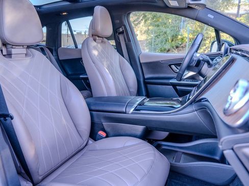 Used 2023 Mercedes-Benz EQE 350+ 4MATIC SUV image 21