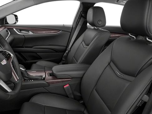 Used 2018 Cadillac XTS Luxury image 36