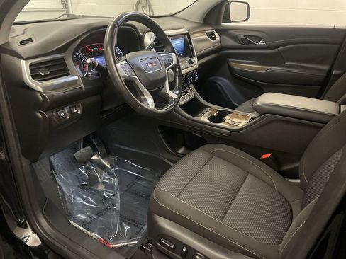 Used 2020 GMC Acadia SLE w/ Driver Convenience Package FWD image 4