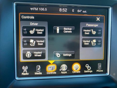 Used 2017 Jeep Grand Cherokee Limited w/ Luxury Group II AWD/4WD image 16