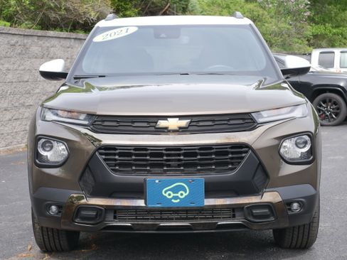 Certified 2021 Chevrolet TrailBlazer ACTIV w/ Technology Package AWD/4WD image 2