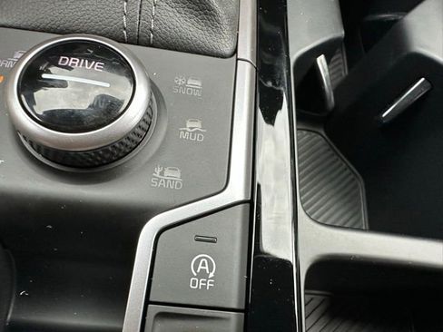 New 2026 Kia Sorento SX Prestige w/ Olive Brown Leather Package image 44