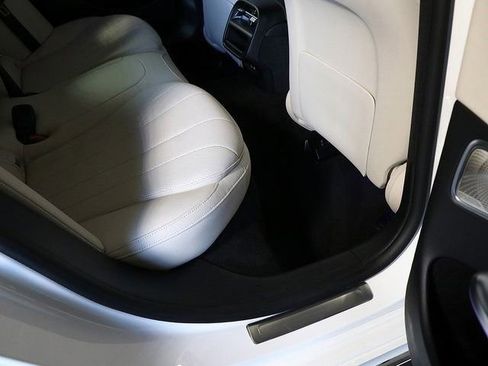 Used 2024 Mercedes-Benz E 350 4MATIC Sedan image 30