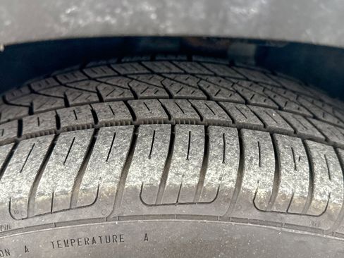 Used 2022 Chevrolet Bolt EUV LT image 11