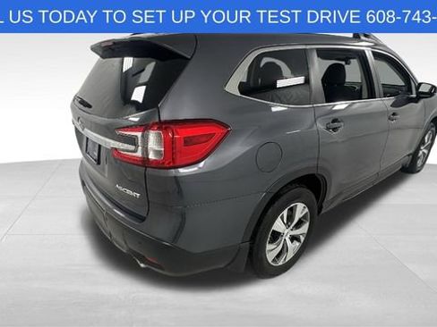 Used 2024 Subaru Ascent Premium w/ Convenience Package image 3