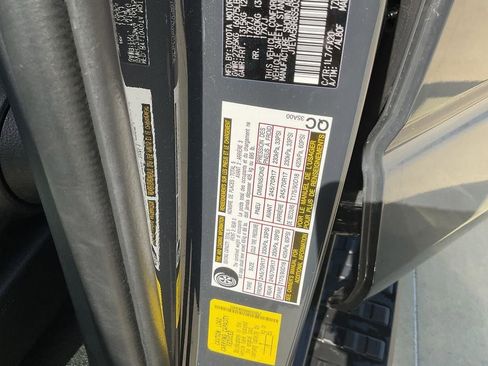 Used 2025 Toyota 4Runner SR5 image 30