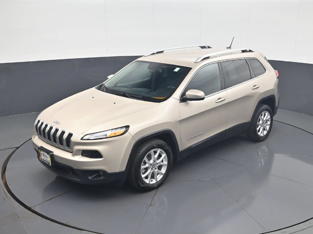 Used 2015 Jeep Cherokee Latitude w/ Comfort/Convenience Group FWD image 14