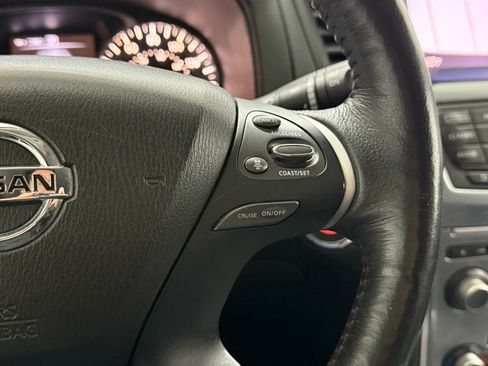 Used 2018 Nissan Pathfinder SL w/ Midnight Edition Package image 22