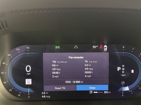 Used 2024 Volvo XC60 B5 Core image 18