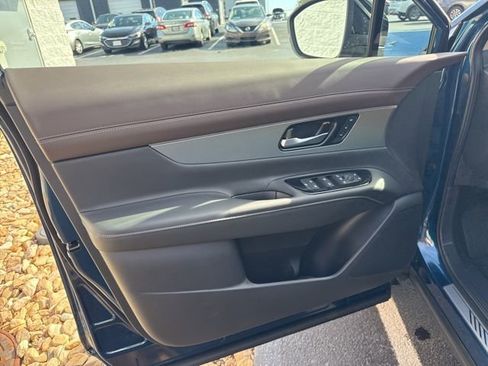 New 2026 Nissan Murano Platinum image 13