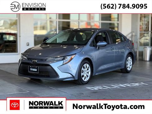 Used 2024 Toyota Corolla LE image 1