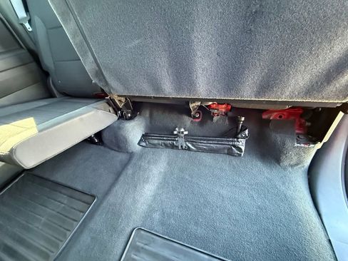 Used 2025 Chevrolet Silverado 2500 LT w/ Convenience Package image 26