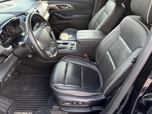 Used 2023 Chevrolet Traverse Premier w/ Redline Edition AWD/4WD image 10