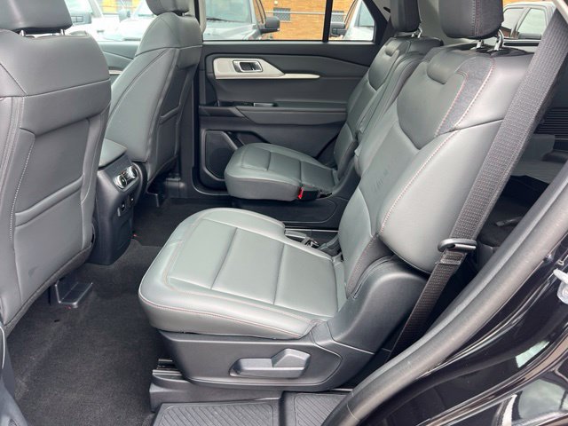 Certified 2025 Ford Explorer Active w/ Active Comfort Package AWD/4WD image 20