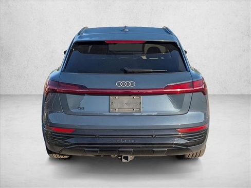 Used 2024 Audi Q8 e-tron Premium Plus w/ Premium Plus Package AWD/4WD image 7