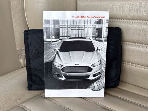 Used 2016 Ford Fusion SE w/ Equipment Group 202A image 34