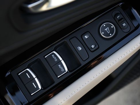 Used 2025 Honda Accord Touring image 39