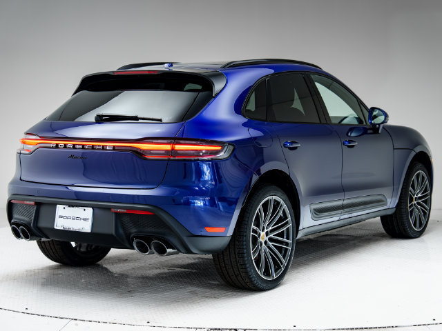 Certified 2026 Porsche Macan AWD/4WD image 36