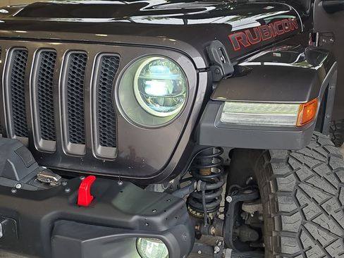 Used 2019 Jeep Wrangler Unlimited Rubicon AWD/4WD image 31