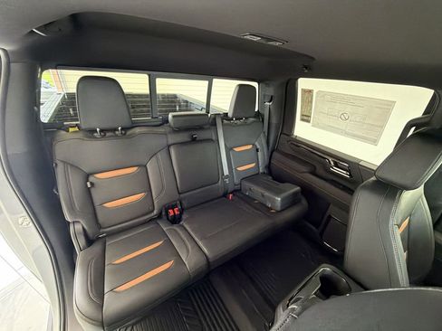 New 2026 GMC Sierra 2500 AT4 w/ Technology Package AWD/4WD image 28