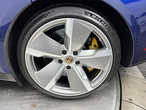 Used 2020 Porsche Taycan Turbo image 27