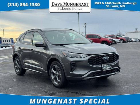 Used 2023 Ford Escape ST-Line Select w/ Tech Pack #2 image 1