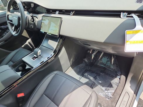 Used 2026 Land Rover Range Rover Evoque S image 27