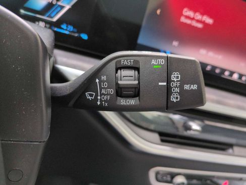 Used 2025 BMW X5 xDrive50e w/ Executive Package image 28