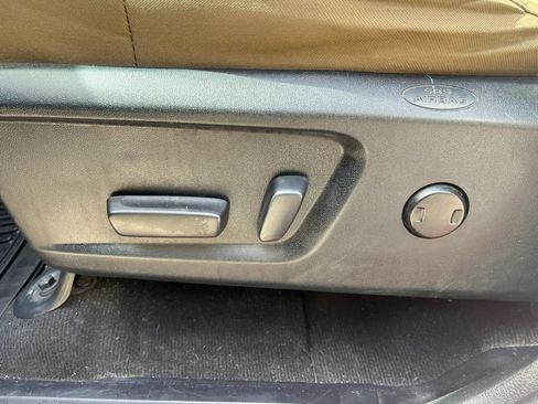 Used 2016 Toyota Tundra SR5 w/ SR5 Upgrade Package image 14