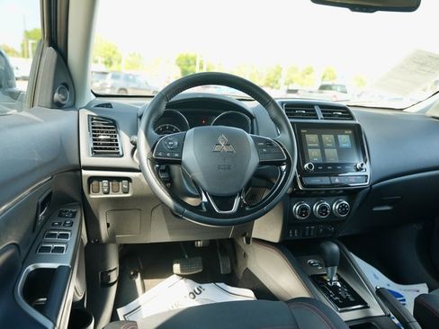 Used 2025 Mitsubishi Outlander Sport SE image 15