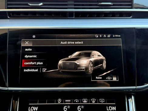 Used 2021 Audi S8 L w/ S8 Executive Package image 41