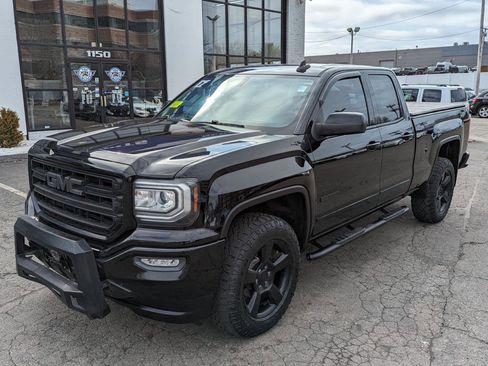 Used 2017 GMC Sierra 1500 4x4 Double Cab image 2