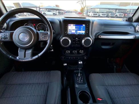 Used 2012 Jeep Wrangler Unlimited Sahara w/ Connectivity Group image 12